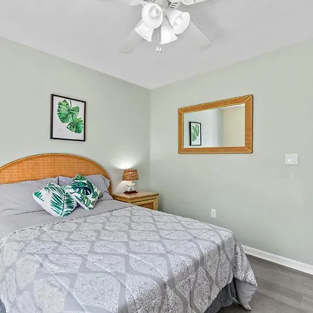 Surfside Paradise Retreat - 3Br And 2Ba Duplex, Grill, Dog Friendly - Close To The Beach! Melbourne Extérieur photo
