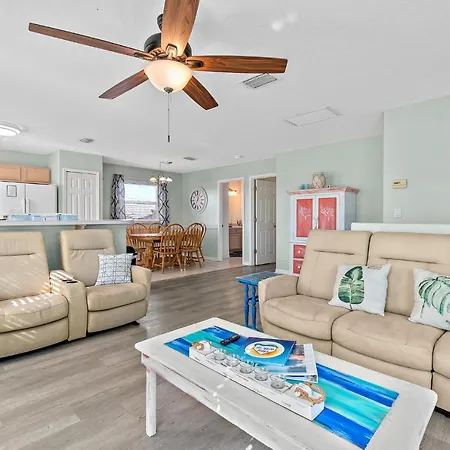 Surfside Paradise Retreat - 3Br And 2Ba Duplex, Grill, Dog Friendly - Close To The Beach! Melbourne Extérieur photo