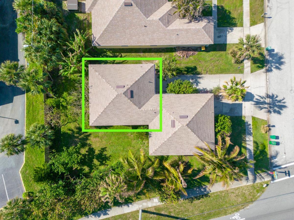 Surfside Paradise Retreat - 3br And 2ba Duplex, Grill, Dog Friendly - Close To The Beach! Holiday home *