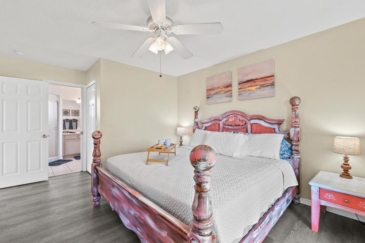 Holiday home Surfside Paradise Retreat - 3br And 2ba Duplex, Grill, Dog Friendly - Close To The Beach! *