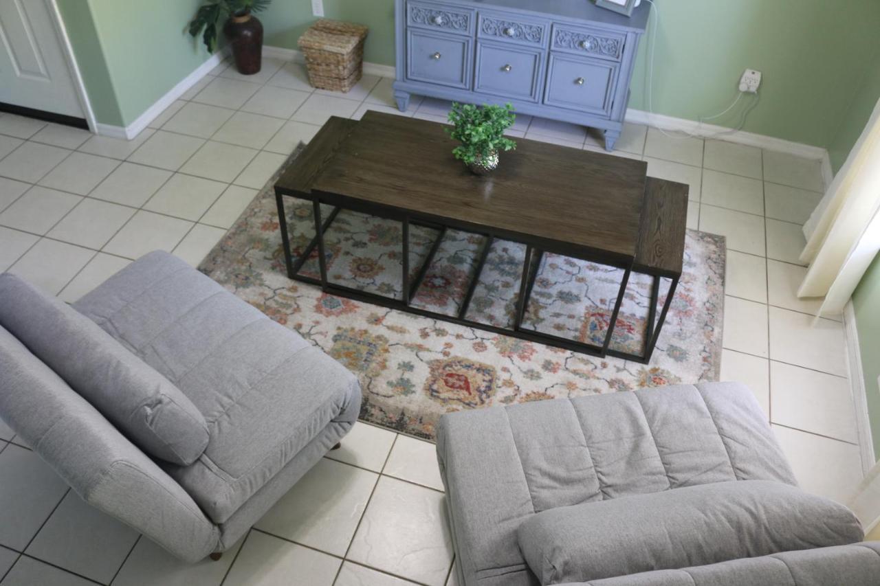 Surfside Paradise Retreat - 3br And 2ba Duplex, Grill, Dog Friendly - Close To The Beach! * Melbourne